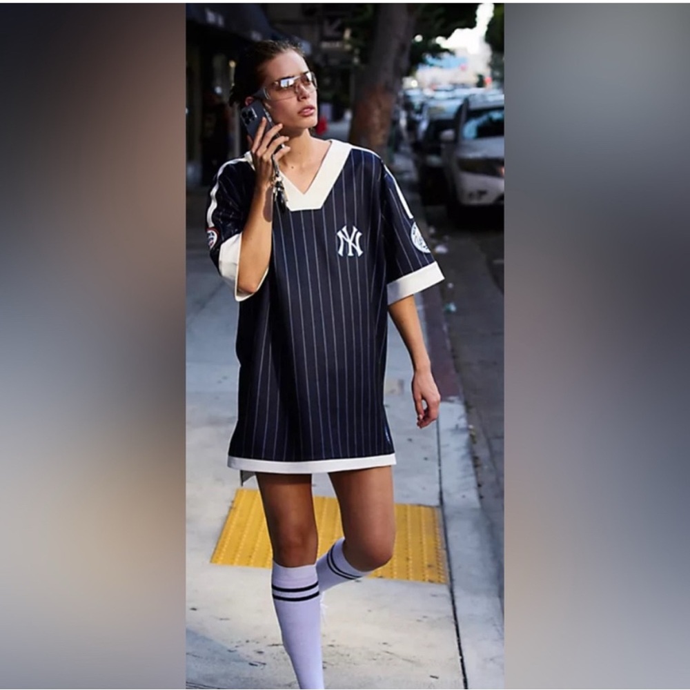 ✨ NWT Free People NEW YORK YANKEES TUNIC dress, size LARGE